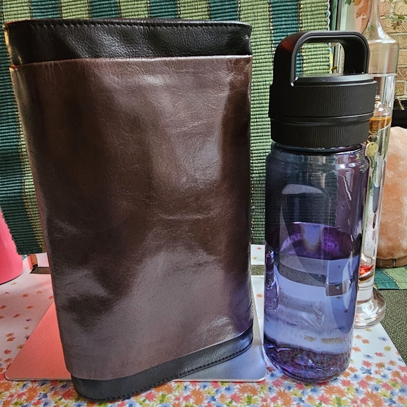 Elliot Lucca medium sized mixed grain/color leather clutch - Picture 5 of 13